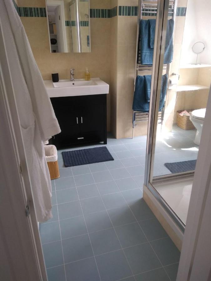 Sandra & Andrew'S B&B London Bagian luar foto